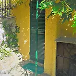 Holiday home Casa Vacanze Dolce Glicine *